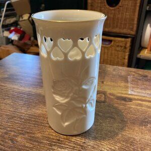 Vintage Lenox Intaglio rose pierced hearts vase